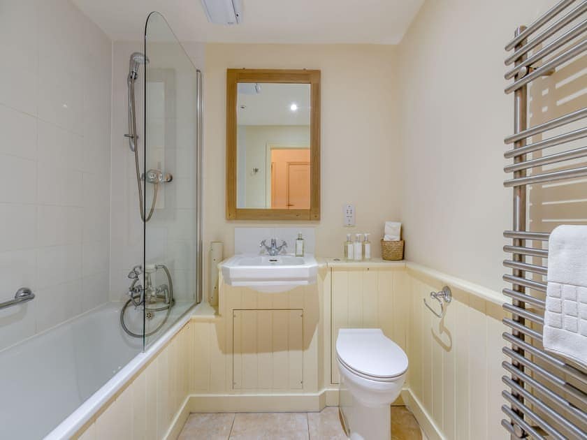 Bathroom | Thyme Cottage - Beachy Head Cottages, East Dean