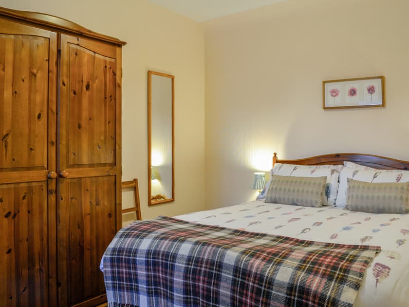 Double bedroom | Elnagar Cottage, Pitlochry