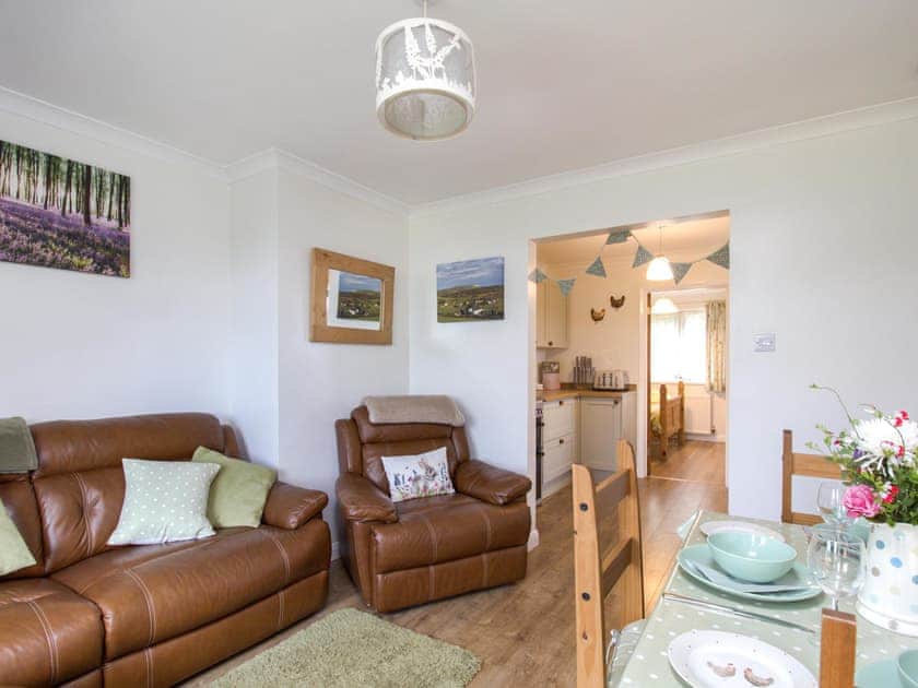 Living room/dining room | Queen Bower Farm Lodge, Alverstone, near Sandown