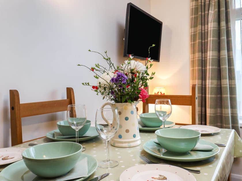 Dining Area | Queen Bower Farm Lodge, Alverstone, near Sandown