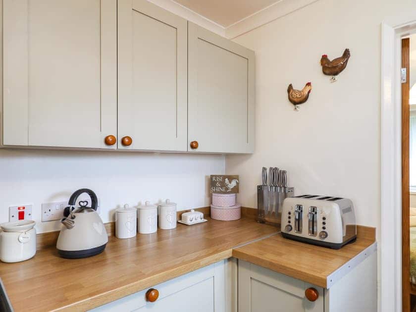 Kitchen | Queen Bower Farm Lodge, Alverstone, near Sandown