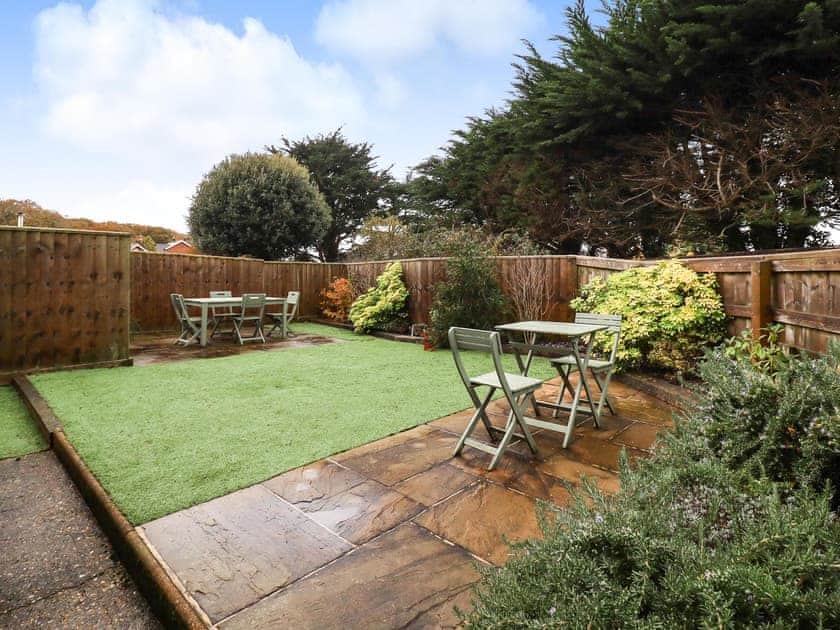 Garden | Queen Bower Farm Lodge, Alverstone, near Sandown