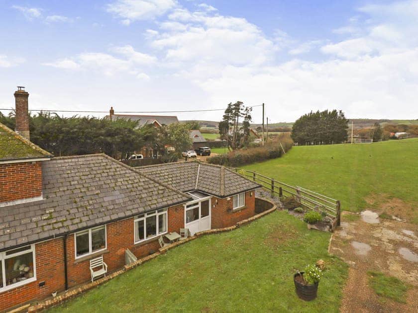 Setting | Queen Bower Farm Lodge, Alverstone, near Sandown