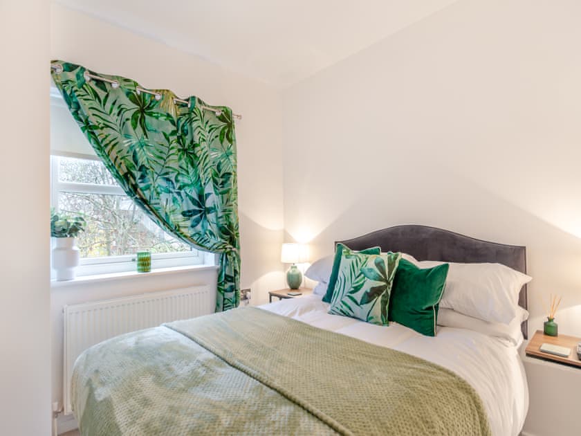 Double bedroom | Victoria’s Retreat - Lincoln Retreats, Lincoln