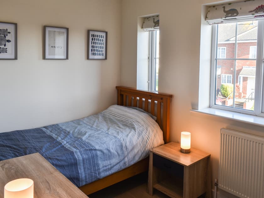 Twin bedroom | Coed Faen, St Helens, near Ryde