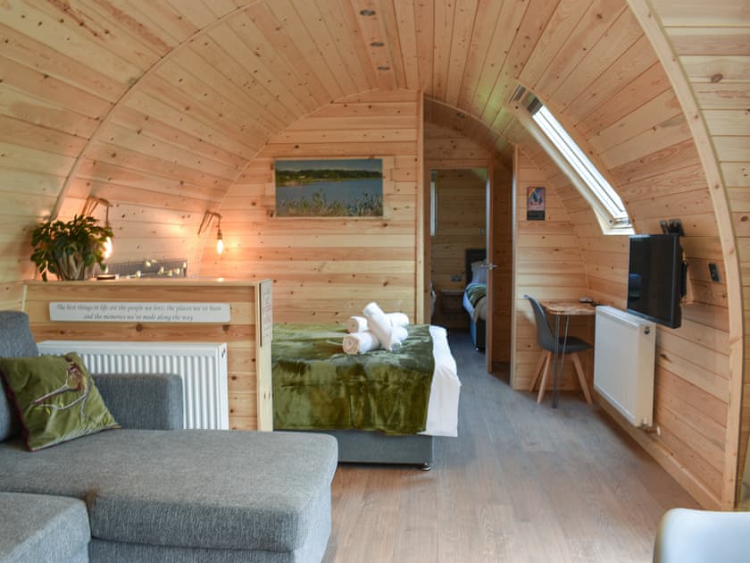 Open plan living space | Lakeview Lodge - Hillcroft Farm Pods, Crowhurst
