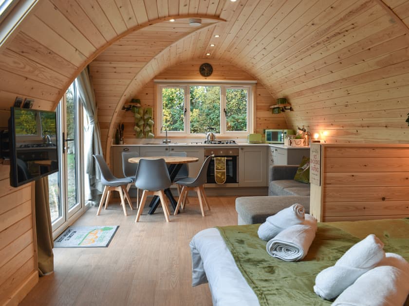 Open plan living space | Lakeview Lodge - Hillcroft Farm Pods, Crowhurst