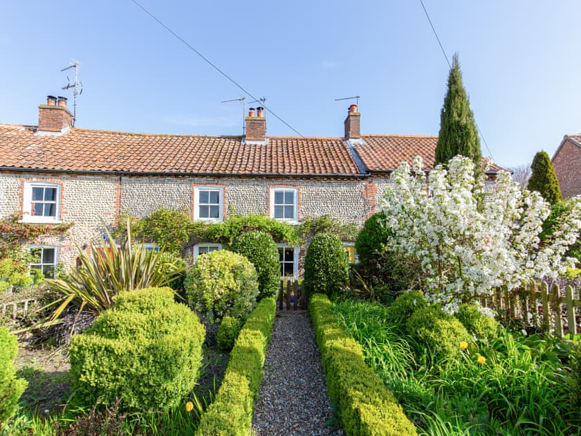 Exterior | Bella’s Cottage, Stiffkey