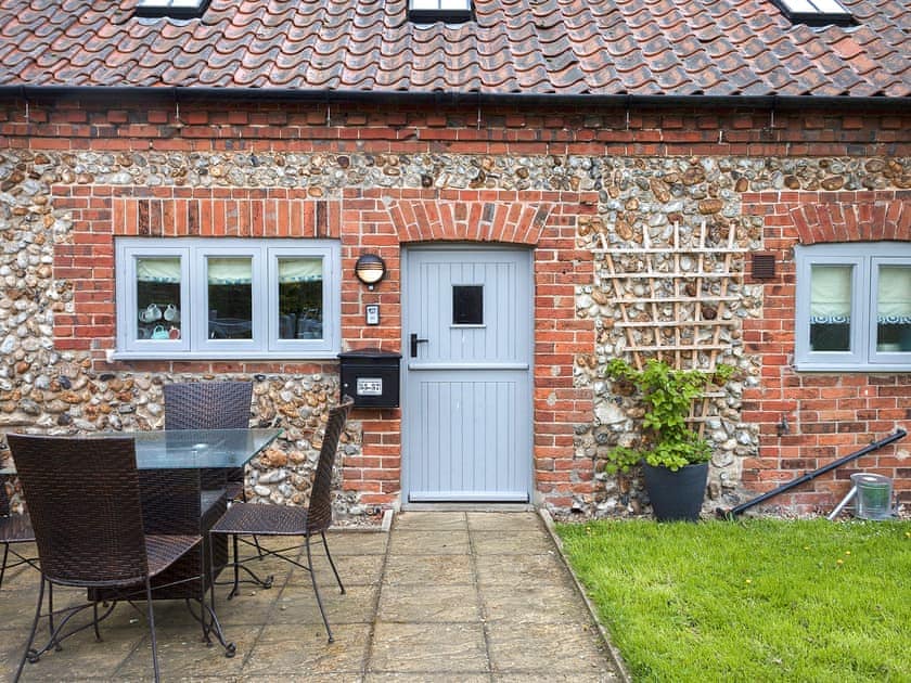 Exterior | Harvey Cottage, Barney