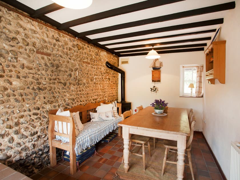 Dining room | Honey Barrell Cottage, Stiffkey