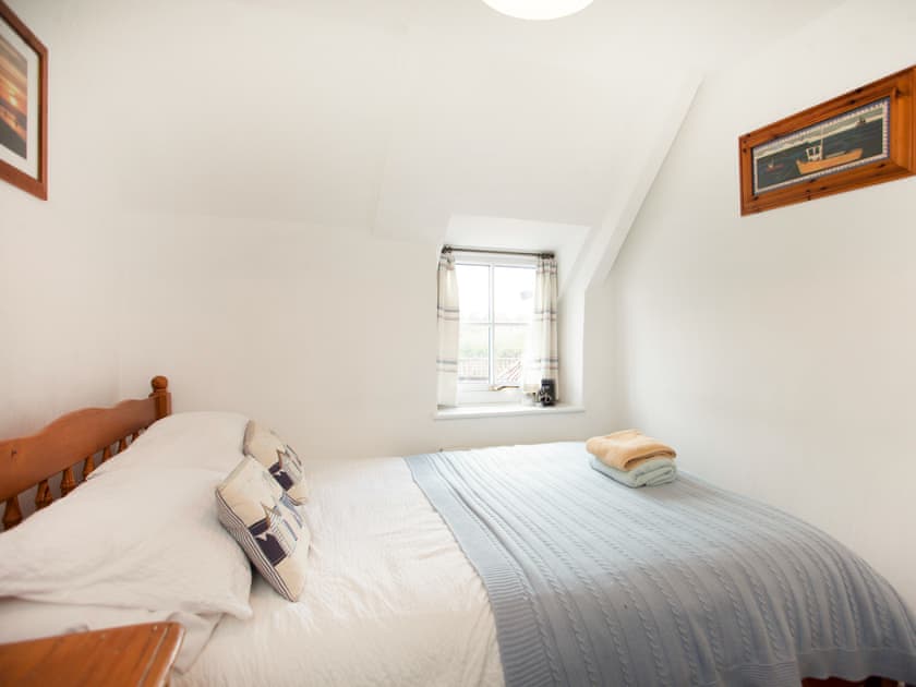 Double bedroom | Honey Barrell Cottage, Stiffkey