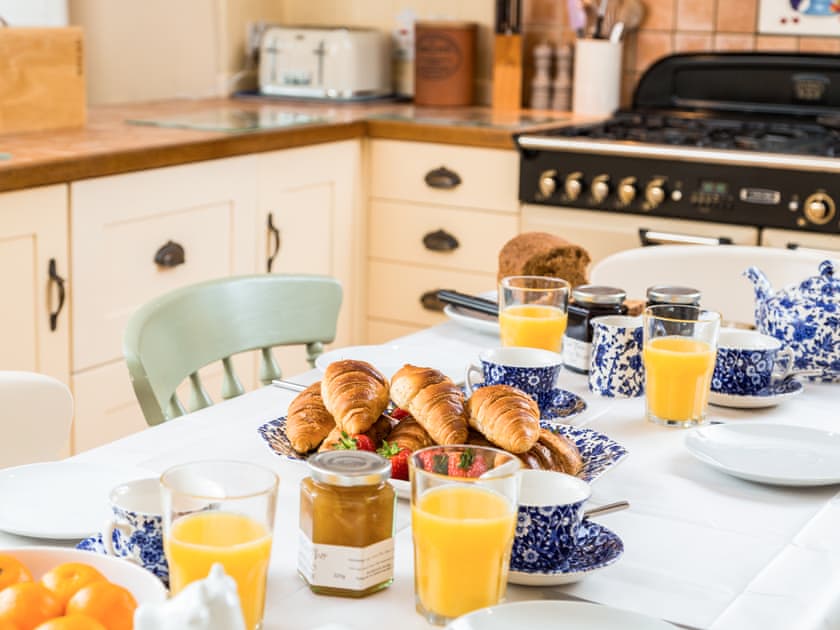 Fantastic kitchen | Pilgrim Corner - Vicarage Road Holiday Cottages, Minehead