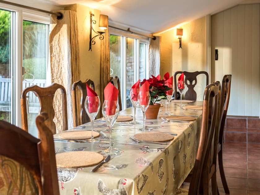 Dining room | Pilgrim Corner - Vicarage Road Holiday Cottages, Minehead