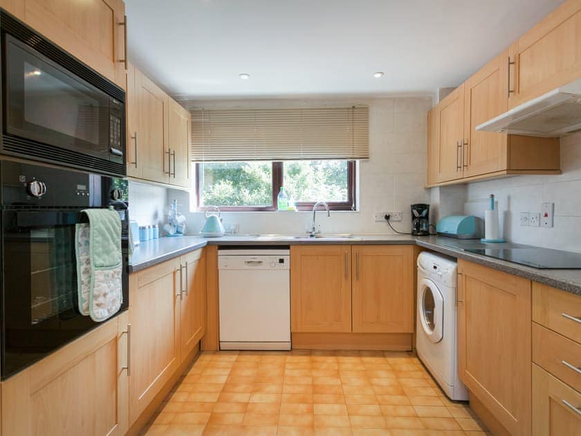 Kitchen | Burnham B - Burnham, Blakeney
