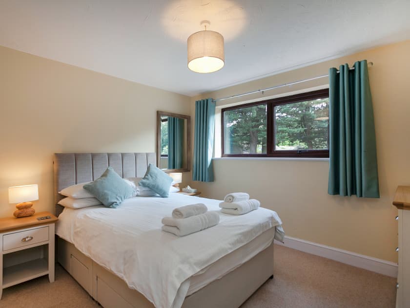 Double bedroom | Burnham B - Burnham, Blakeney