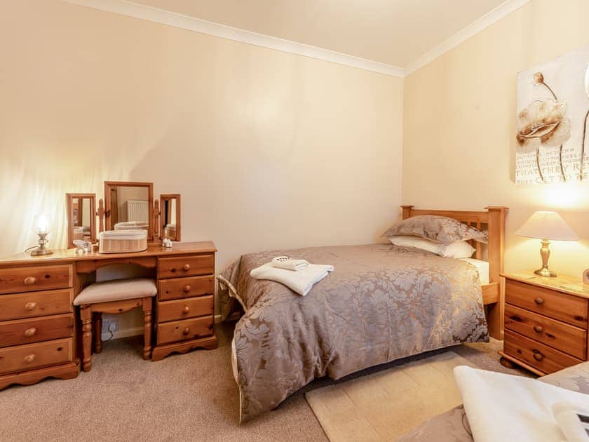 Twin bedroom | Snowdrop, Oakford, near Llanarth