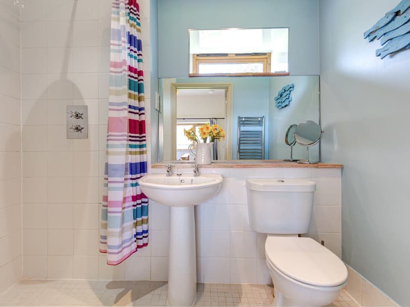 En-suite | The Wash House, West Beckham, Near Holt
