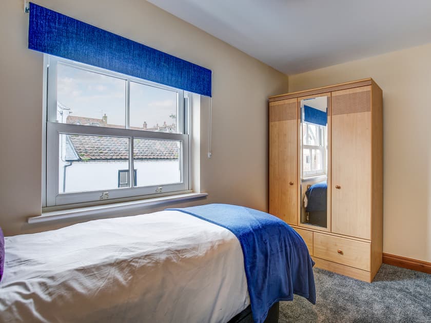 Twin bedroom | Bakers Yard, Wells-next-the-Sea
