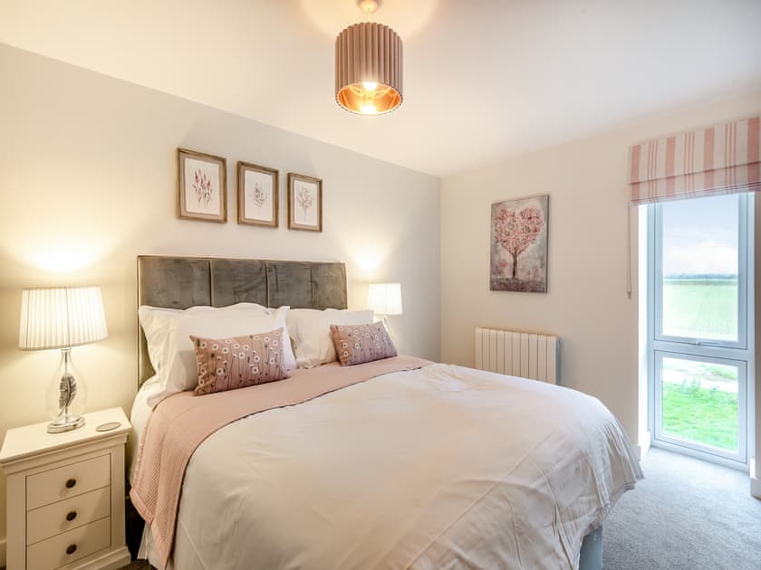 Double bedroom | Pomeroy - Home Farm Barns, Little Steeping