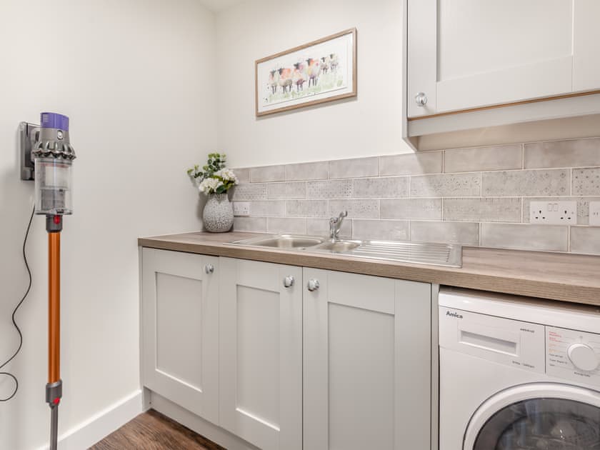 Utility room | Pippin - Home Farm Barns, Little Steeping
