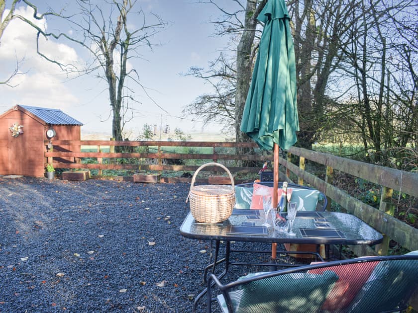 Sitting-out-area | Trelaw - Farmhouse Holidays, Cumnock