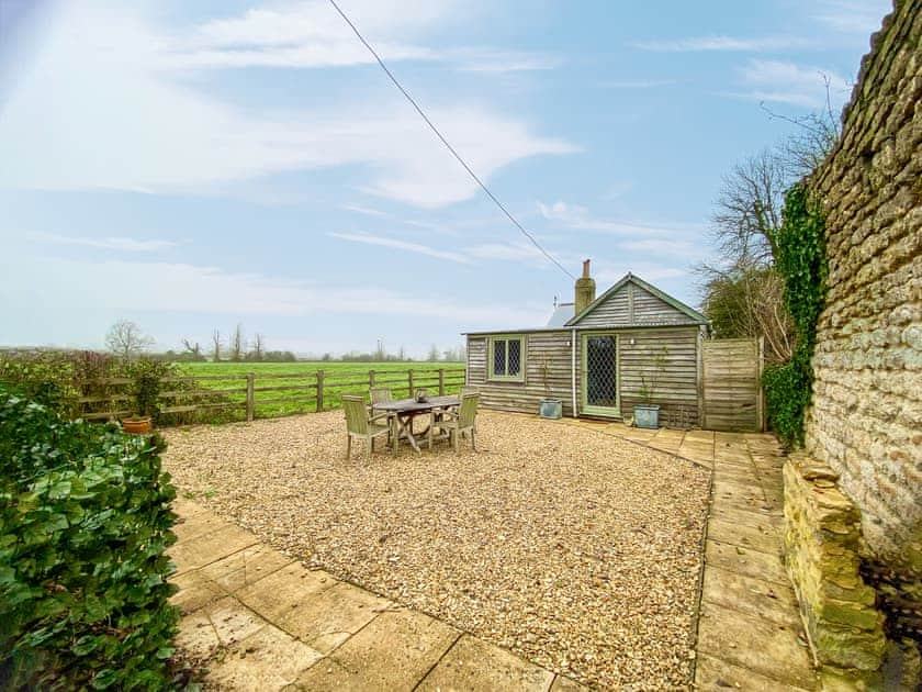 Exterior | The Tin Cottage, Purton