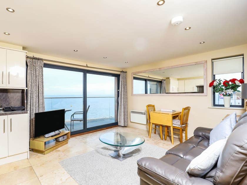Open plan living space | Seafront, Cowes