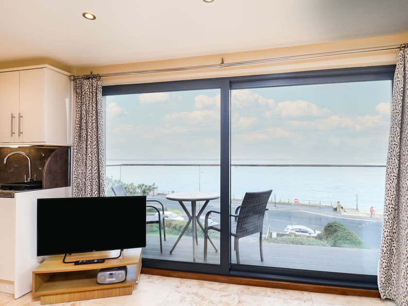 Open plan living space | Seafront, Cowes