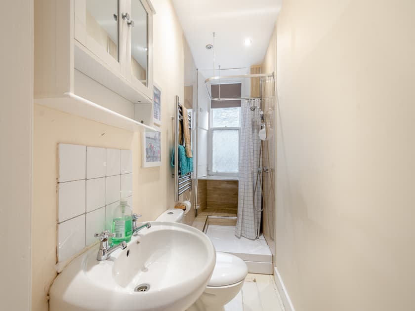 Bathroom | Number 25, Ardbeg, Isle of Bute