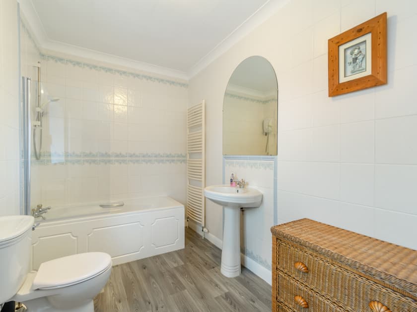 Bathroom | Bow Cottage, Pickering