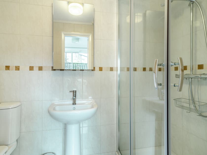 Bathroom | Bow Cottage, Pickering