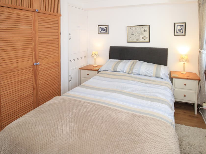 Double bedroom | Estuary Flat, Porthmadog