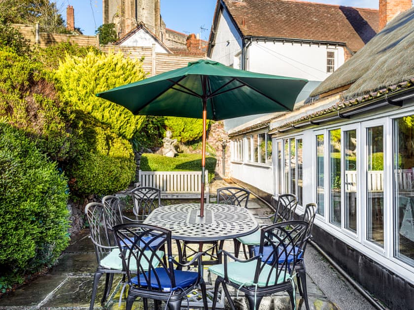 Garden | Pilgrim Corner - Vicarage Road Holiday Cottages, Minehead