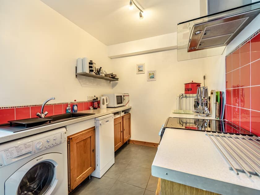Kitchen | Beudy Bach - Ffrwdwenith Isaf Farm and Cottages, Felinwynt