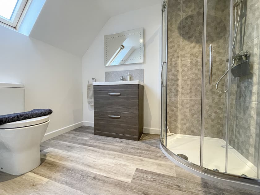 Shower room | Owls Nest, Wyton