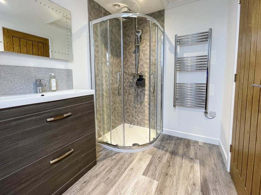 Shower room | Owls Nest, Wyton