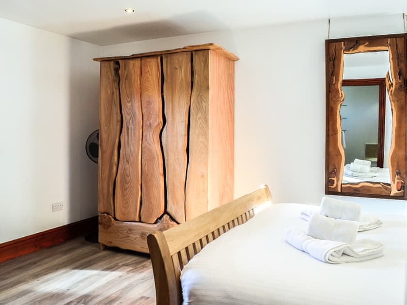 Double bedroom | Anne’s Cottage - Waterside, Newton Stewart
