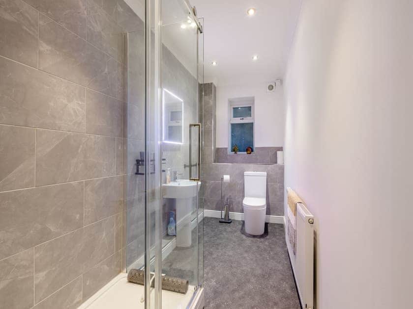 Shower room | Ockendon House Apartment A, Torquay