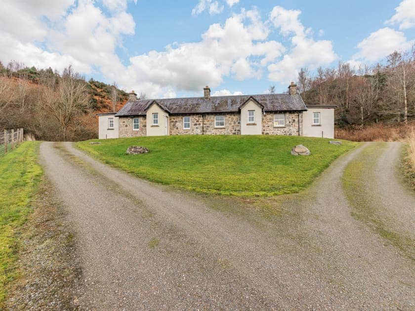 Setting | Allt na Criche - Gaskbeg Farm, Laggan