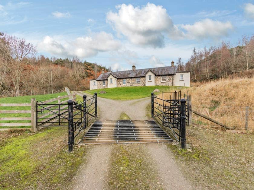 Setting | Allt na Criche - Gaskbeg Farm, Laggan
