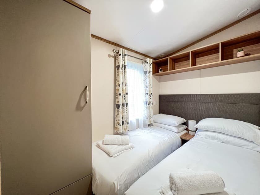 Twin bedroom | Regent 2, St Andrews