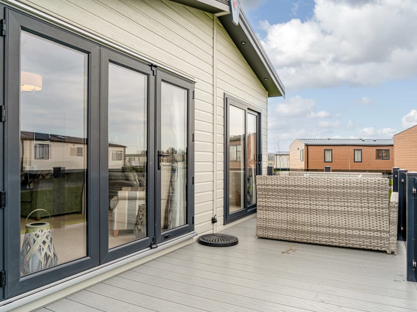 Terrace | Lyndale 18, St Andrews