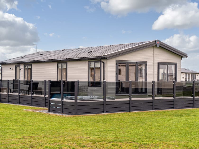 Exterior | Lyndale 18, St Andrews