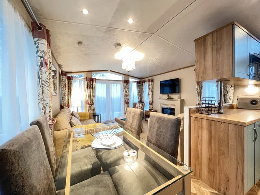Dining Area | Serena 25, St Andrews