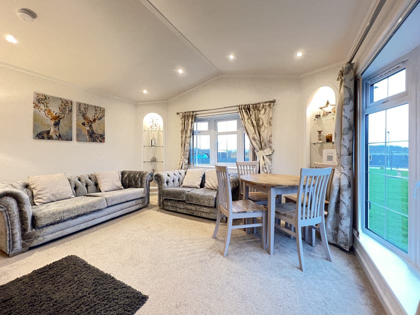 Living room/dining room | Chatsworth 4, St Andrews