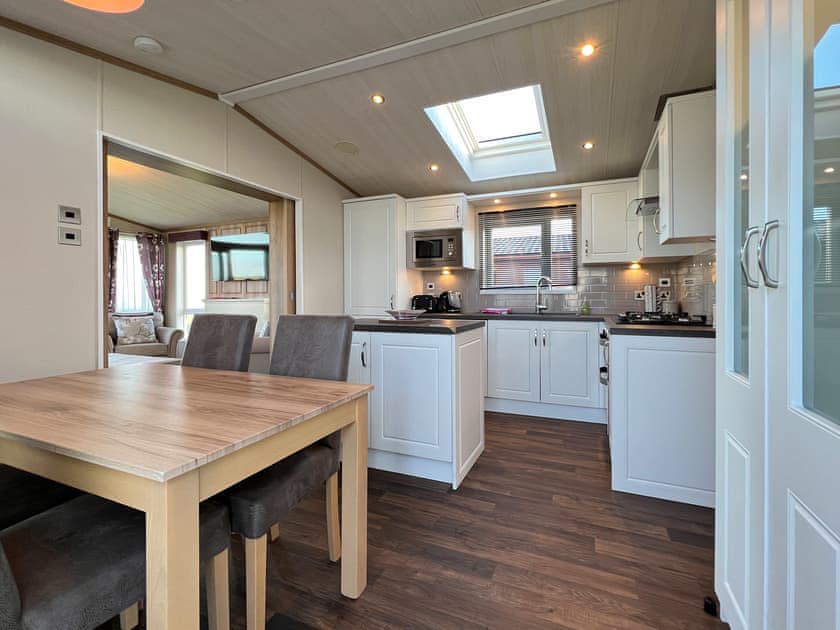 Kitchen/diner | Knightsbridge 30, Cameron, near St. Andrews