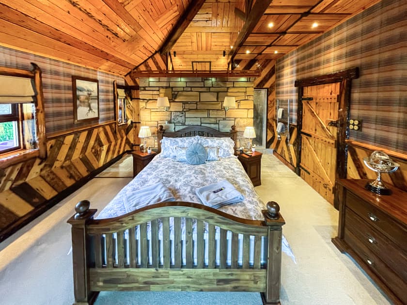 Double bedroom | Tennox Stables - Tennox Farm, Kilbirnie