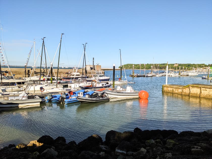 Surrounding area | Insignia, Cowes