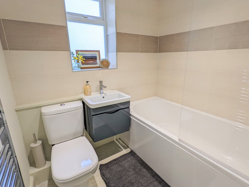 Bathroom | Sands Cottage, St Helens, near Bembridge