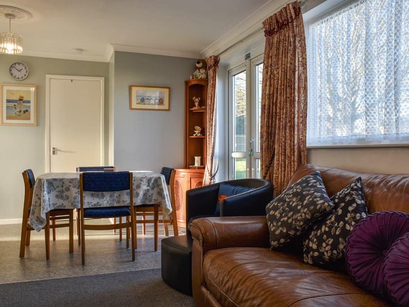 Living room/dining room | Beach Walk, Kessingland